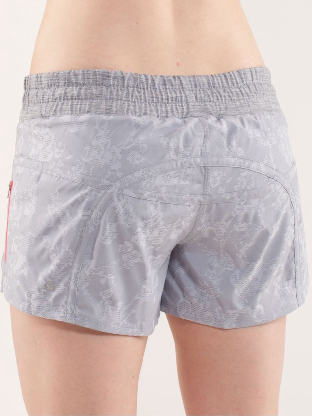 Lululemon Run: Tracker Short II -
Fossil / Heathered Fossil